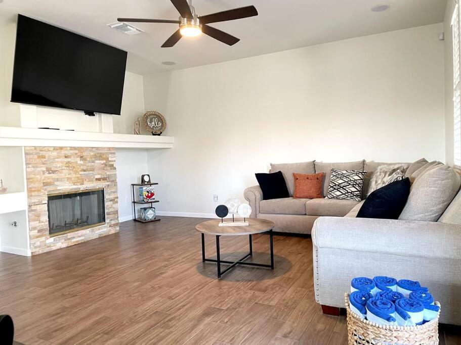 Home In Indio Coachella Luaran gambar