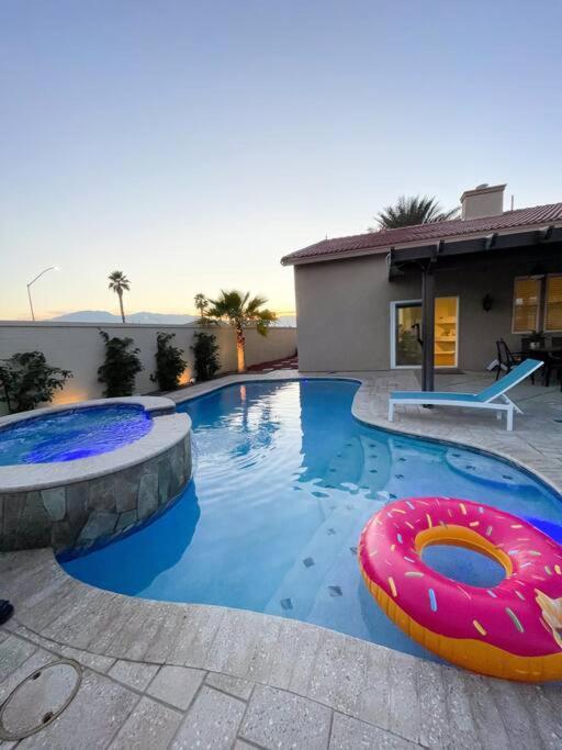 Home In Indio Coachella Luaran gambar